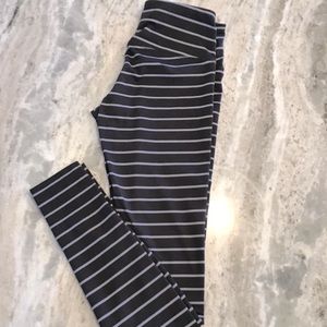 Athleta Striped Capri Leggings